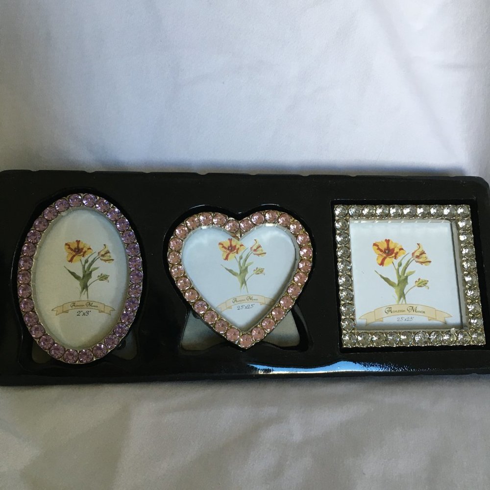 Set of three Ashleigh Manor small rhinestone picture frames. NIB. - Picture 6 of 12